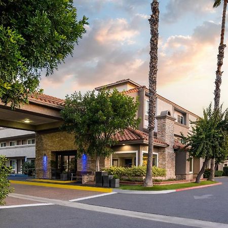 Holiday Inn Express Simi Valley By Ihg Zewnętrze zdjęcie
